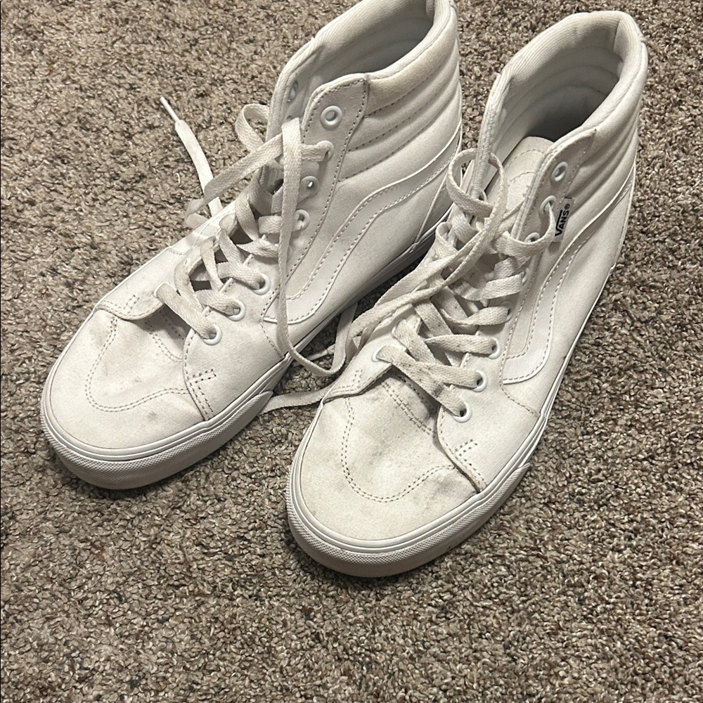 Women's White Vans Sk8-Hi, High-Top Sneakers